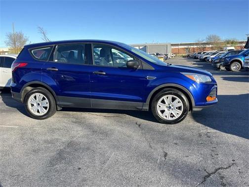2016 Ford Escape S