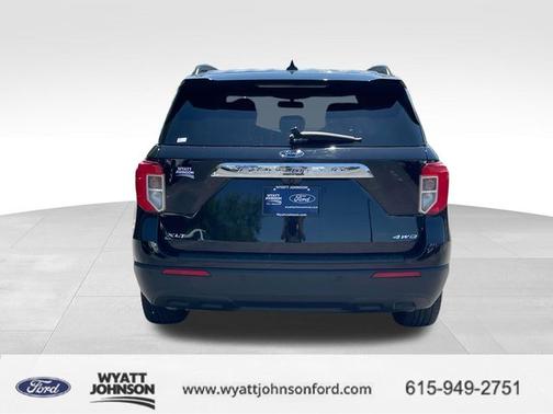AGATE BLACK METALLIC 2022 Ford Explorer XLT