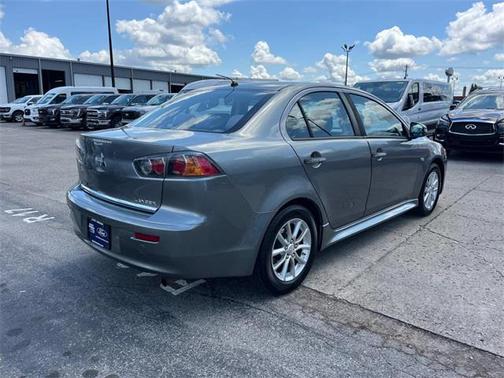 2016 Mitsubishi Lancer ES