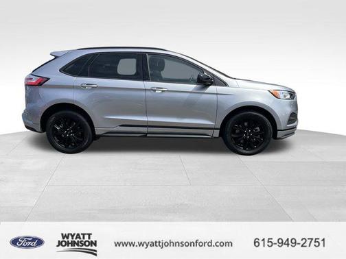 ICONIC SILVER 2022 Ford Edge SE