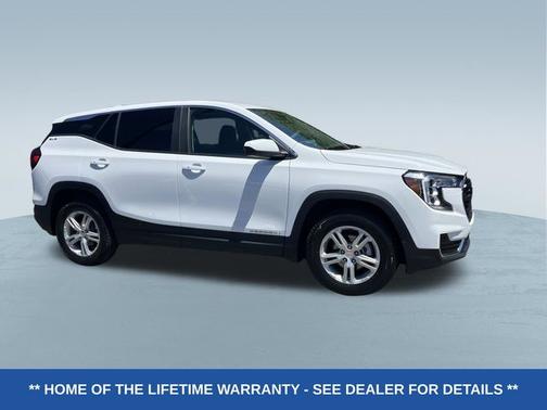 Summit White 2024 GMC Terrain SLE