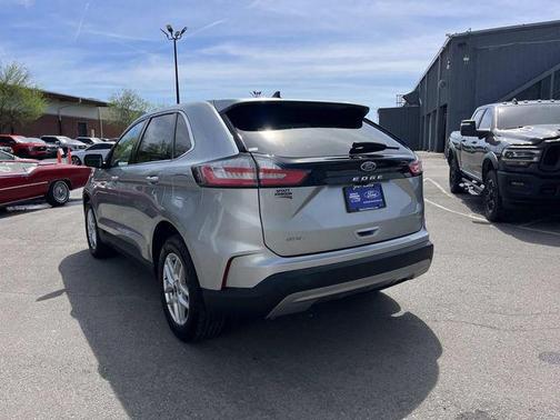 Iconic Silver Metallic 2024 Ford Edge SEL