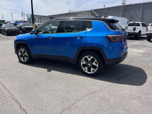 Laser Blue Pearlcoat 2018 Jeep Compass Limited