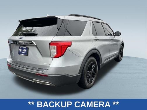 ICONIC SILVER METALLIC 2020 Ford Explorer XLT