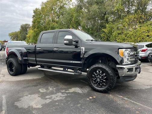 2017 Ford F-350 Lariat