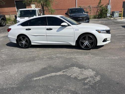 2022 Honda Accord Hybrid Touring
