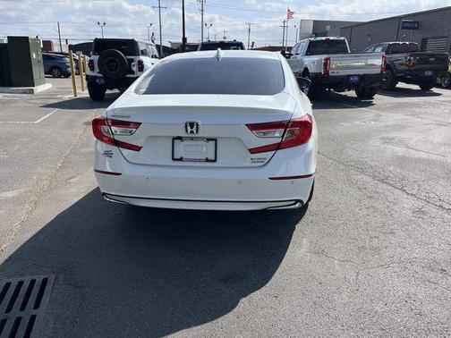 2022 Honda Accord Hybrid Touring