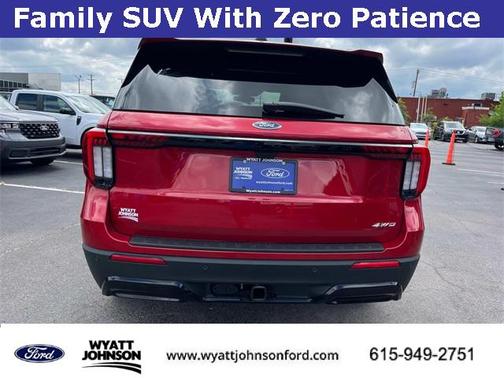 2025 Ford Explorer ST-Line