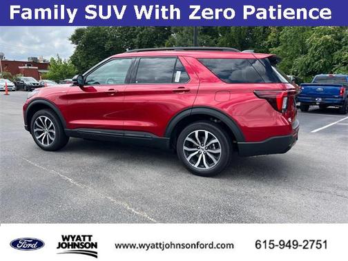 2025 Ford Explorer ST-Line