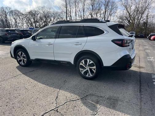 2022 Subaru Outback Touring XT