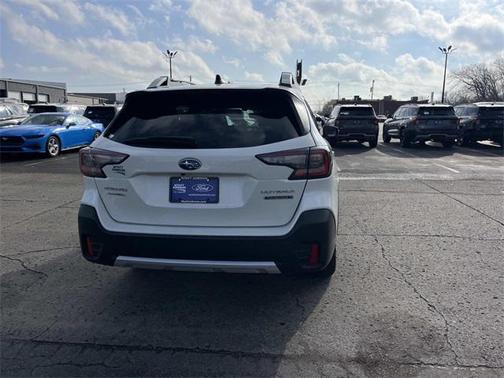 2022 Subaru Outback Touring XT