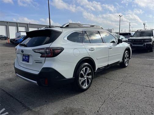 2022 Subaru Outback Touring XT