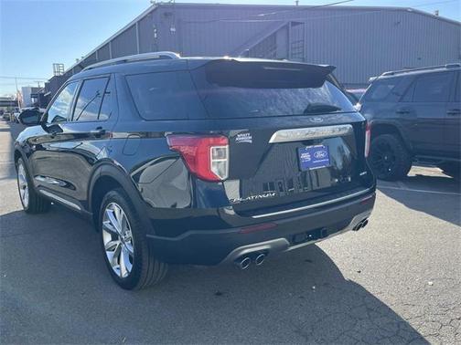 2023 Ford Explorer Platinum