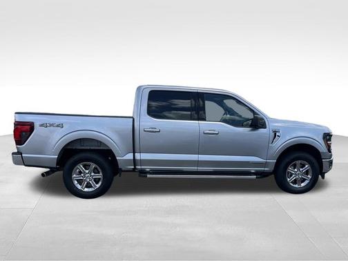ICONIC SILVER METALLIC 2024 Ford F-150 XLT