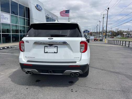 Star White Metallic Tri-Coat 2023 Ford Explorer Platinum