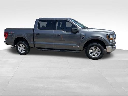 CARBONIZED GRAY METALLIC 2023 Ford F-150 XLT