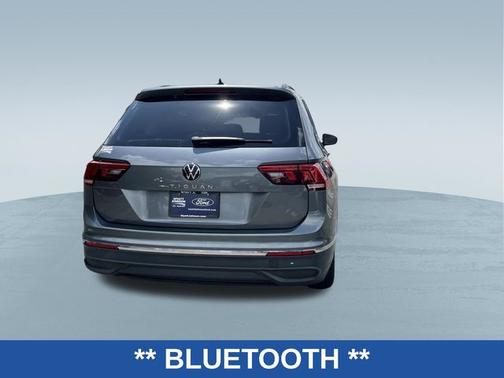 Platinum Gray Metallic 2023 Volkswagen Tiguan 2.0T S