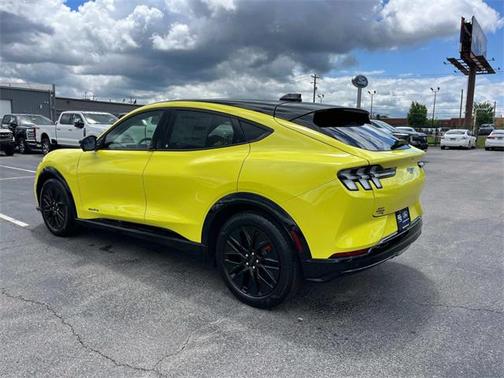 2025 Ford Mustang Mach-E Premium
