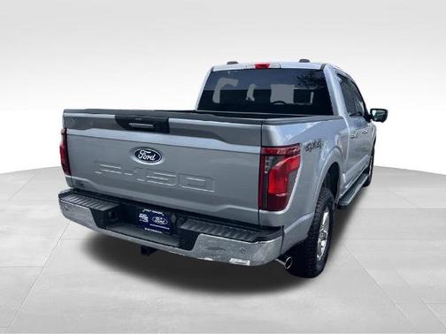 ICONIC SILVER METALLIC 2024 Ford F-150 XLT