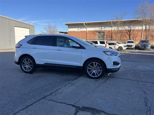 2023 Ford Edge Titanium