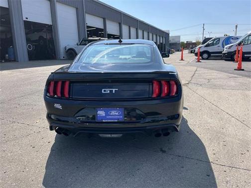 2022 Ford Mustang GT Premium