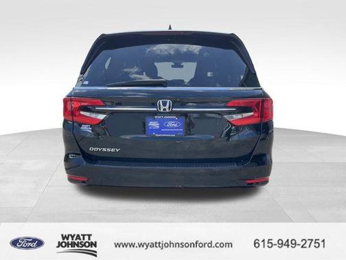 Crystal Black Pearl 2024 Honda Odyssey EX-L