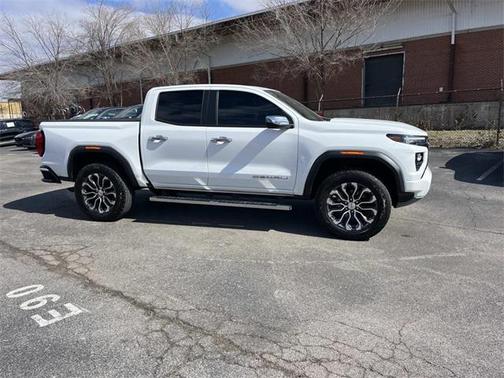 2024 GMC Canyon Denali