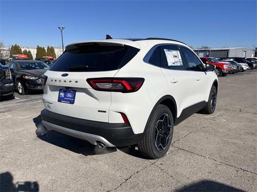 2026 Ford Escape Platinum