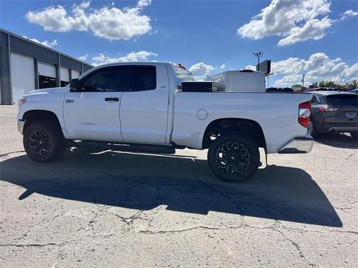 2014 Toyota Tundra SR5