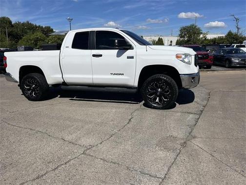 2014 Toyota Tundra SR5