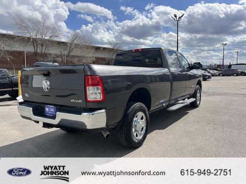 Granite Crystal Metallic Clearcoat 2022 RAM 2500 Big Horn Crew Cab 4x4 8' Box