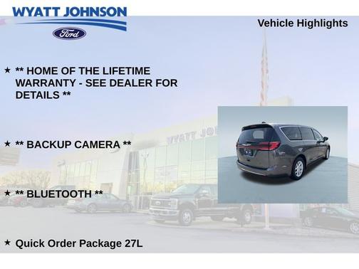 Crystal Metallic 2023 Chrysler Pacifica TOURING L