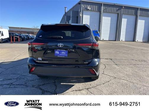 2024 Toyota Highlander LE