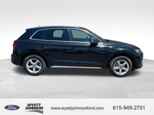Mythos Black Metallic 2023 Audi Q5 40 PREMIUM