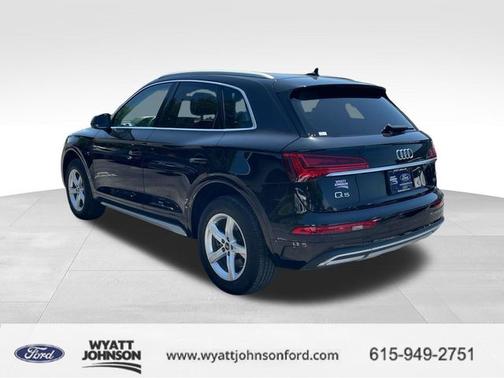 Mythos Black Metallic 2023 Audi Q5 40 PREMIUM