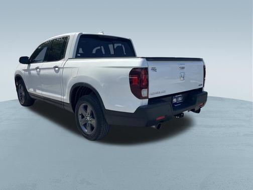 Beige 2023 Honda Ridgeline RTL-E