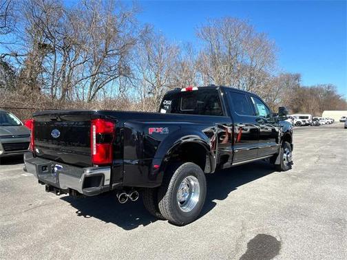 2025 Ford F-350 Lariat