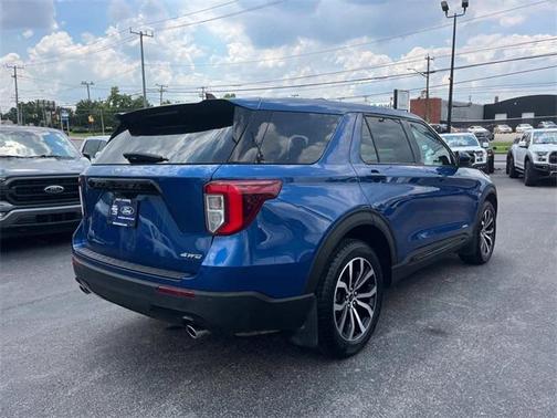 2022 Ford Explorer ST-Line