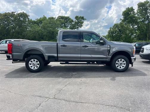2023 Ford F-250 XLT