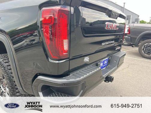 Onyx Black 2024 GMC Sierra 1500 AT4X