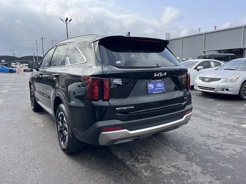 2024 Kia Sorento S