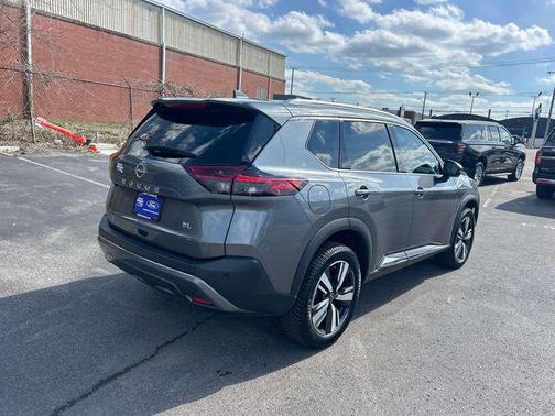 2023 Nissan Rogue SL