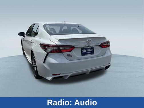 Wind Chill Pearl 2023 Toyota Camry SE