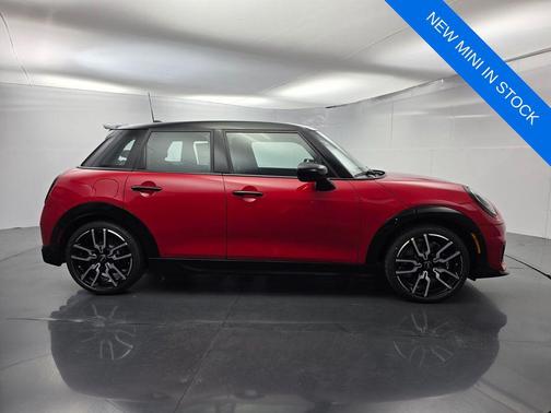 Chili Pepper Red 2026 MINI Hardtop Cooper S Signature