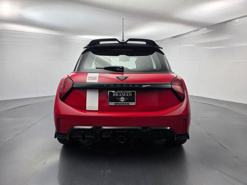 Chili Pepper Red 2026 MINI Hardtop JCW