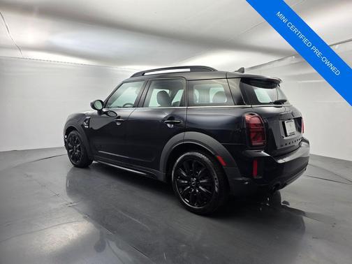 MINI Yours Enigmatic Black Metallic 2024 MINI Countryman Cooper S ALL4