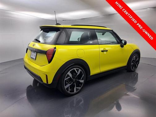 2025 MINI Hardtop SIGNATURE PLUS