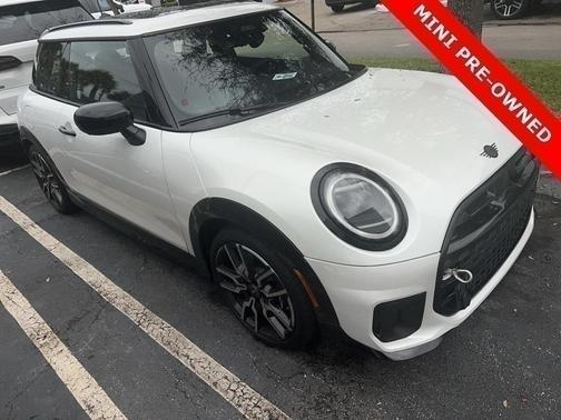 2026 MINI Hardtop ICONIC