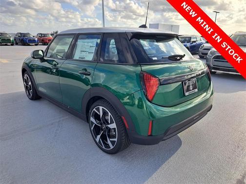 2025 MINI Hardtop C Signature Trim