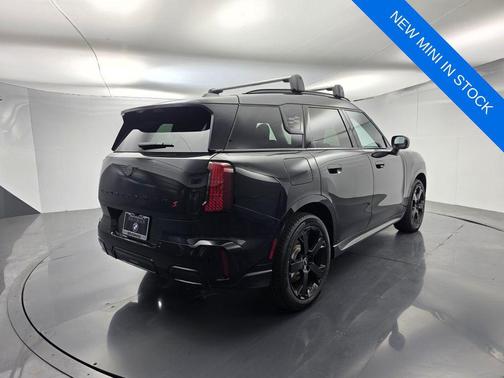 Midnight Black 2026 MINI Countryman S